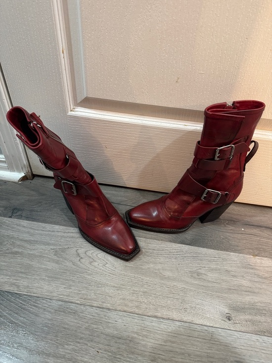 Free People Shoes - Free People leather - Carter belted boots